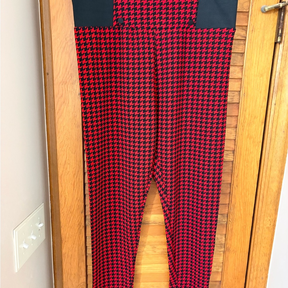 SHEIN Red and Black Houndstooth Leggings